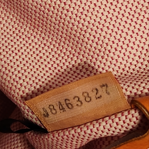 Dooney and Bourke Mustard Yellow Large Patent Leather Cindy Tote - Picture 13 of 16